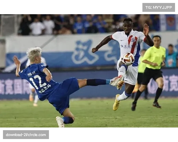 贝维斯助攻绍尔推射破门 三镇反击配合简洁有效